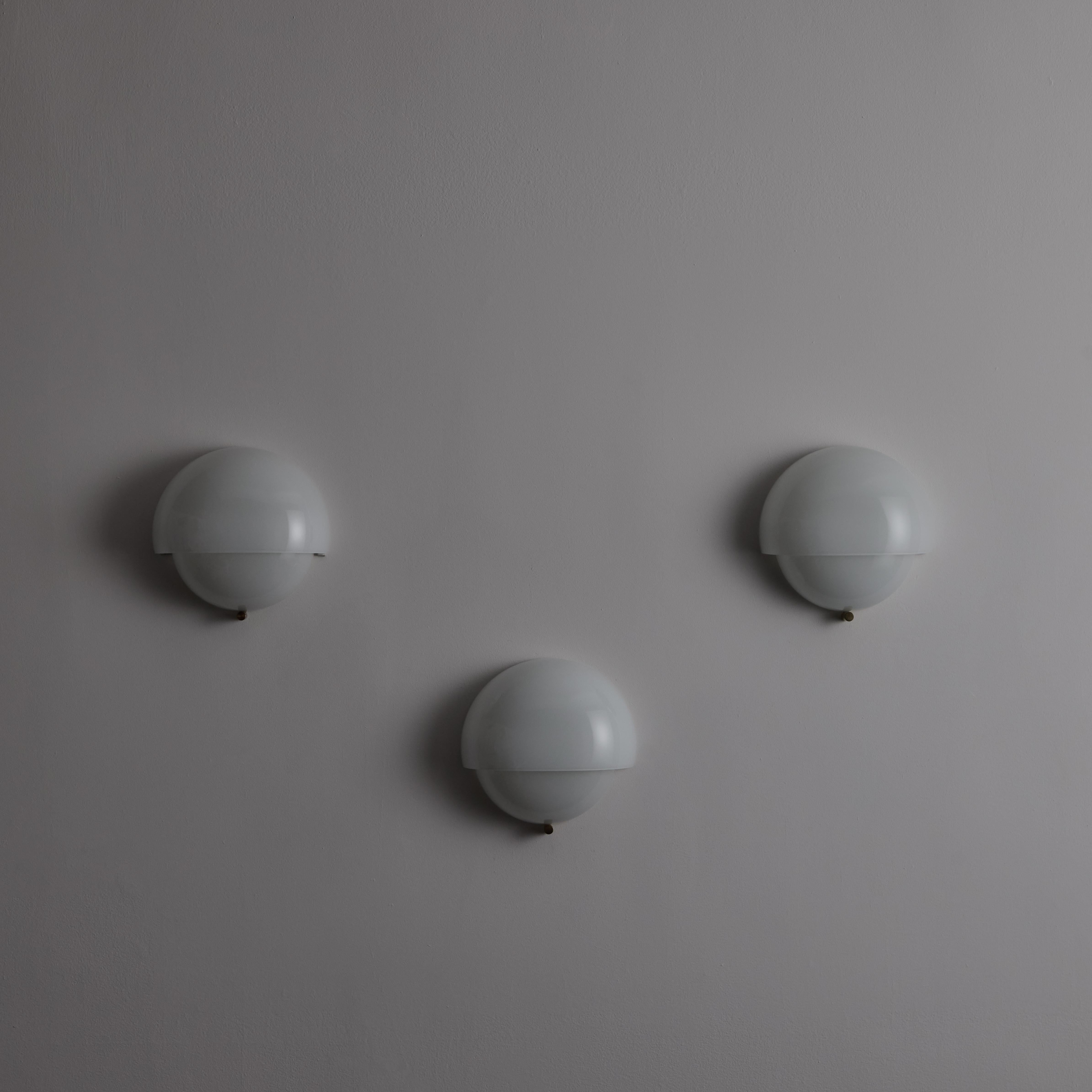 'Mania' Sconce by Vico Magistretti for Artemide In Good Condition In Los Angeles, CA