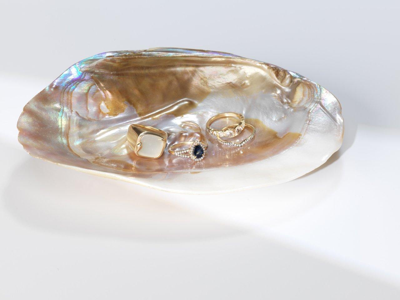 Contemporary Maniamania Serpentine Cocktail Ring in 14 Karat Yellow Gold with Pearl Moonstone For Sale