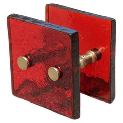 Maniglia Quadrate Vetro di Murano Mazzega Rosso con borchie in Ottone Satinato
