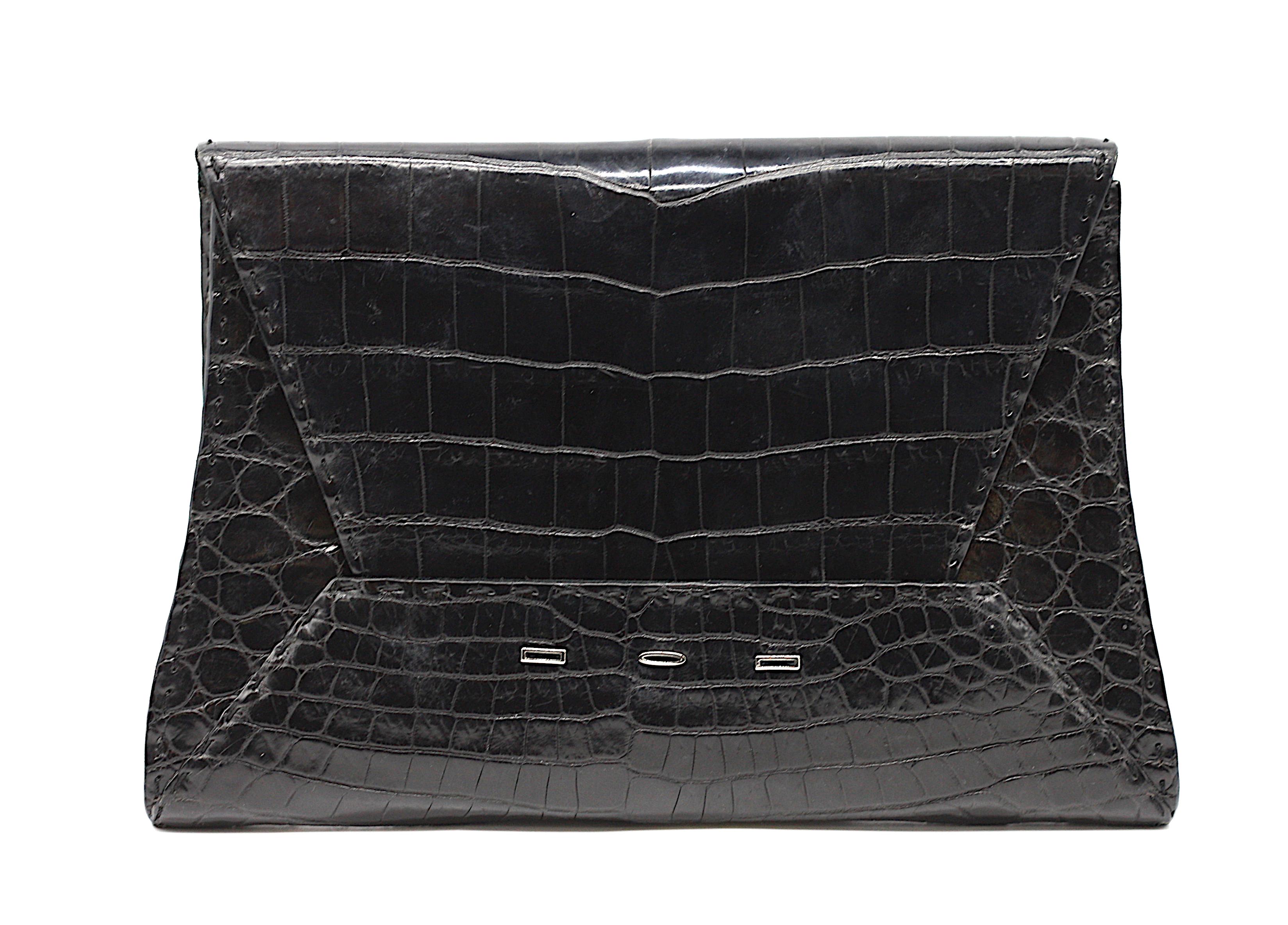 Pochette en crocodile noir de Manille Unisexe en vente