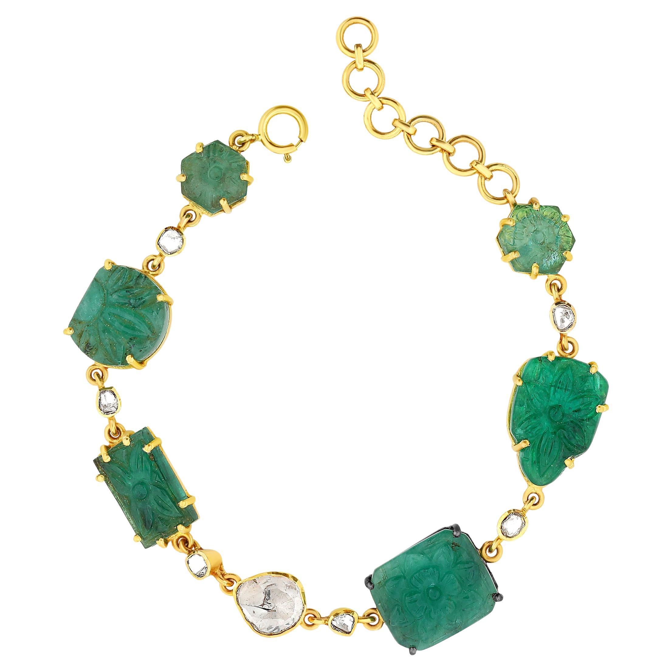 14 Karat Yellow Gold Mismatch Link Bracelet with Uncut Diamonds and Emerald For Sale