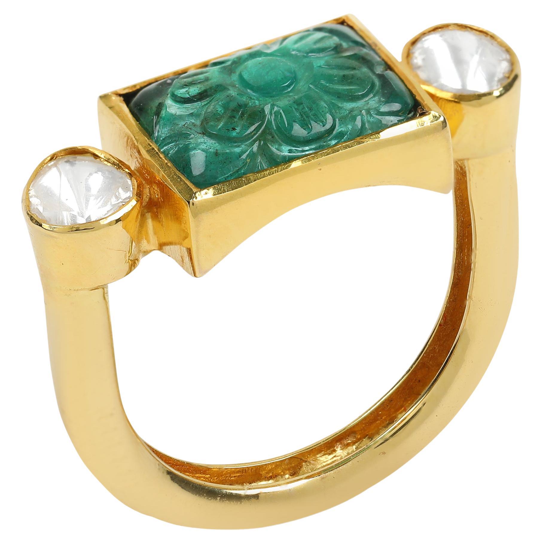 14 Karat Yellow Gold Rectangle Ring with Uncut Diamonds and Emerald For Sale