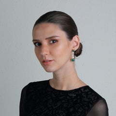 14 Karat Yellow Gold Square Dangle Earrings with Uncut Diamonds and Emerald