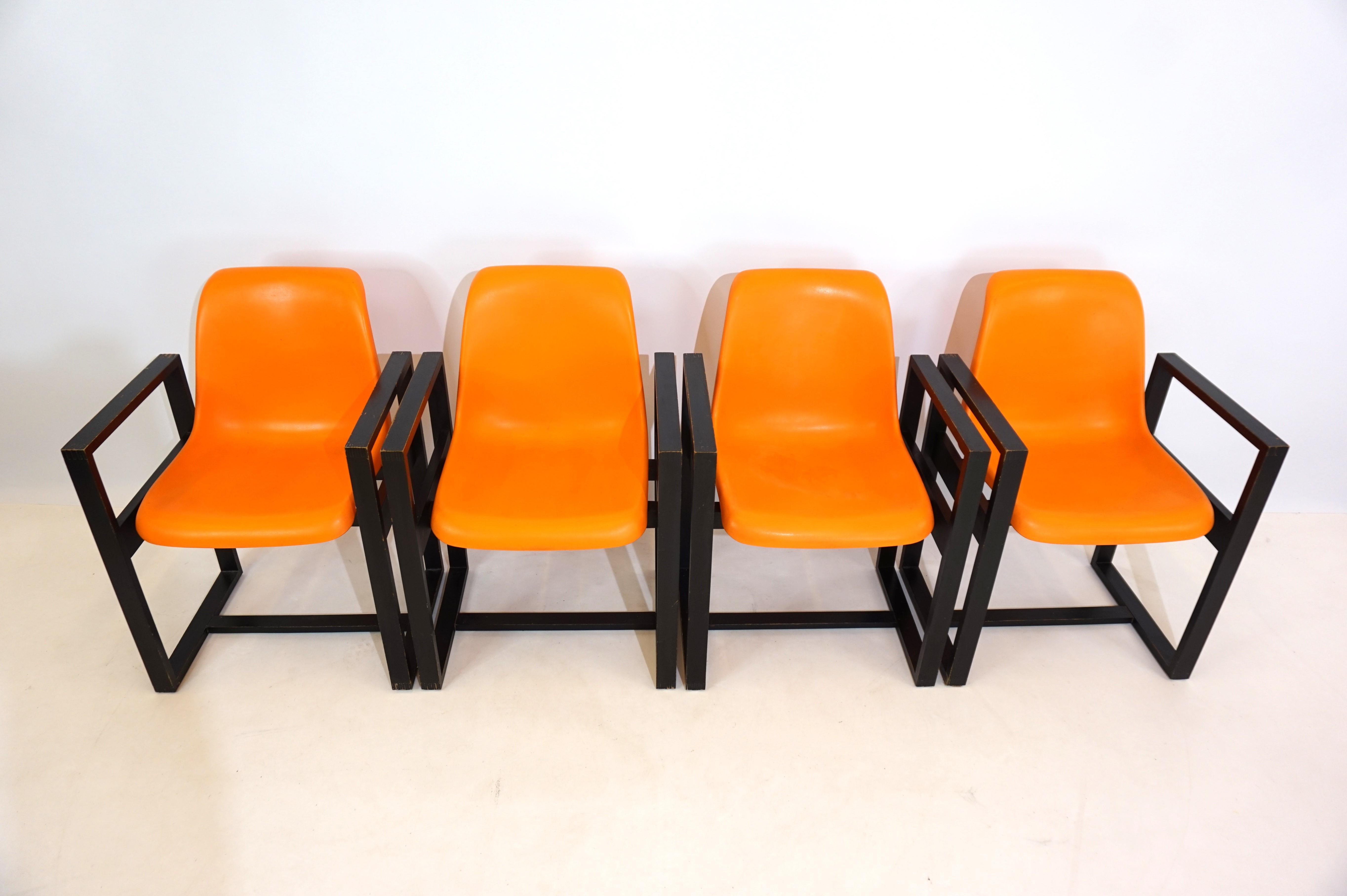 Mann Möbel Set of 4 Dining Room/Office Chairs 70s For Sale 6