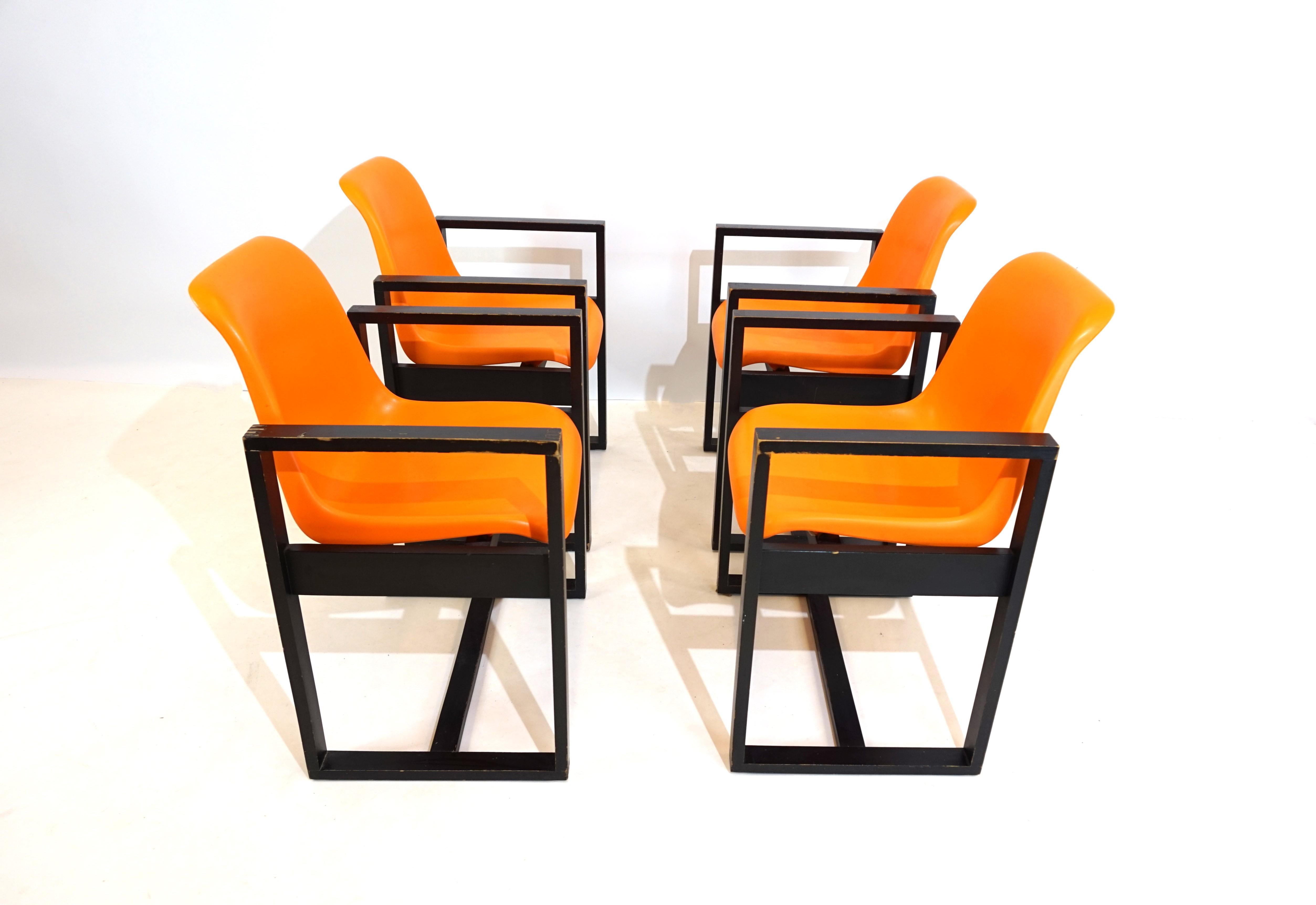 Late 20th Century Mann Möbel Set of 4 Dining Room/Office Chairs 70s For Sale