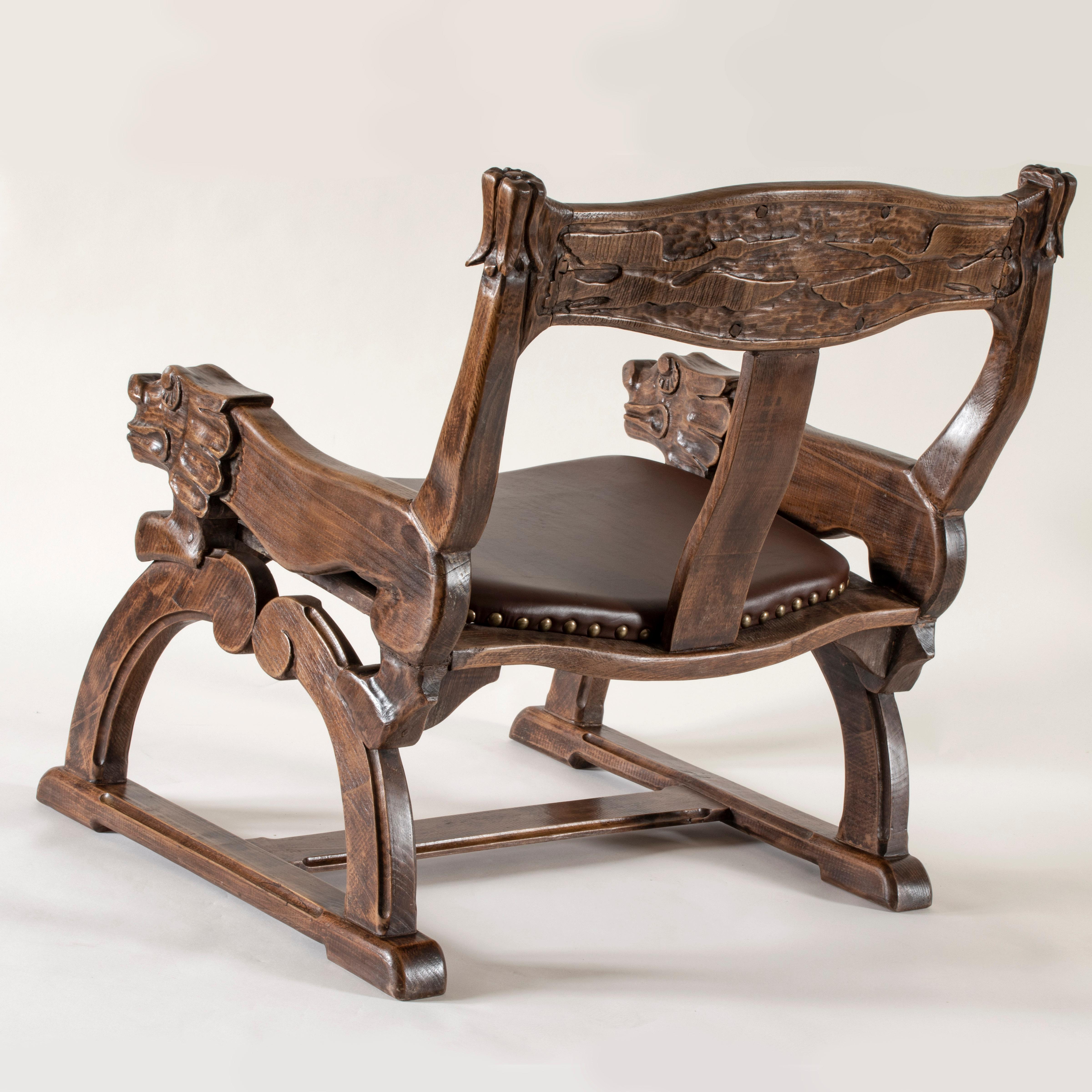 Manner of Gustaf Fjaestad, Pair of Swedish Carved Beech and Leather Armchairs In Good Condition For Sale In Philadelphia, PA