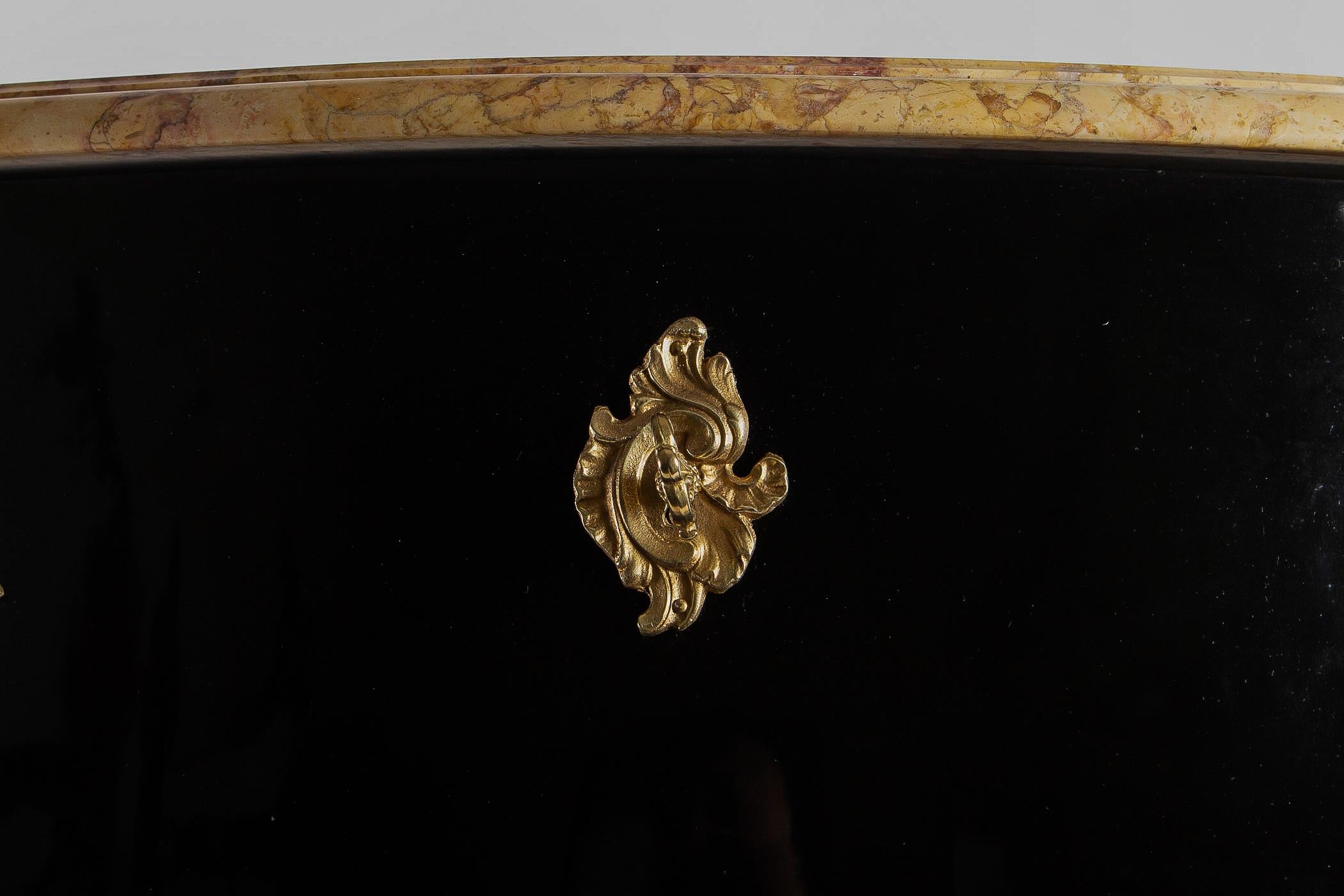 Manner of Jansen French Louis XV Style Black-Lacquered Commode, circa 1950 3