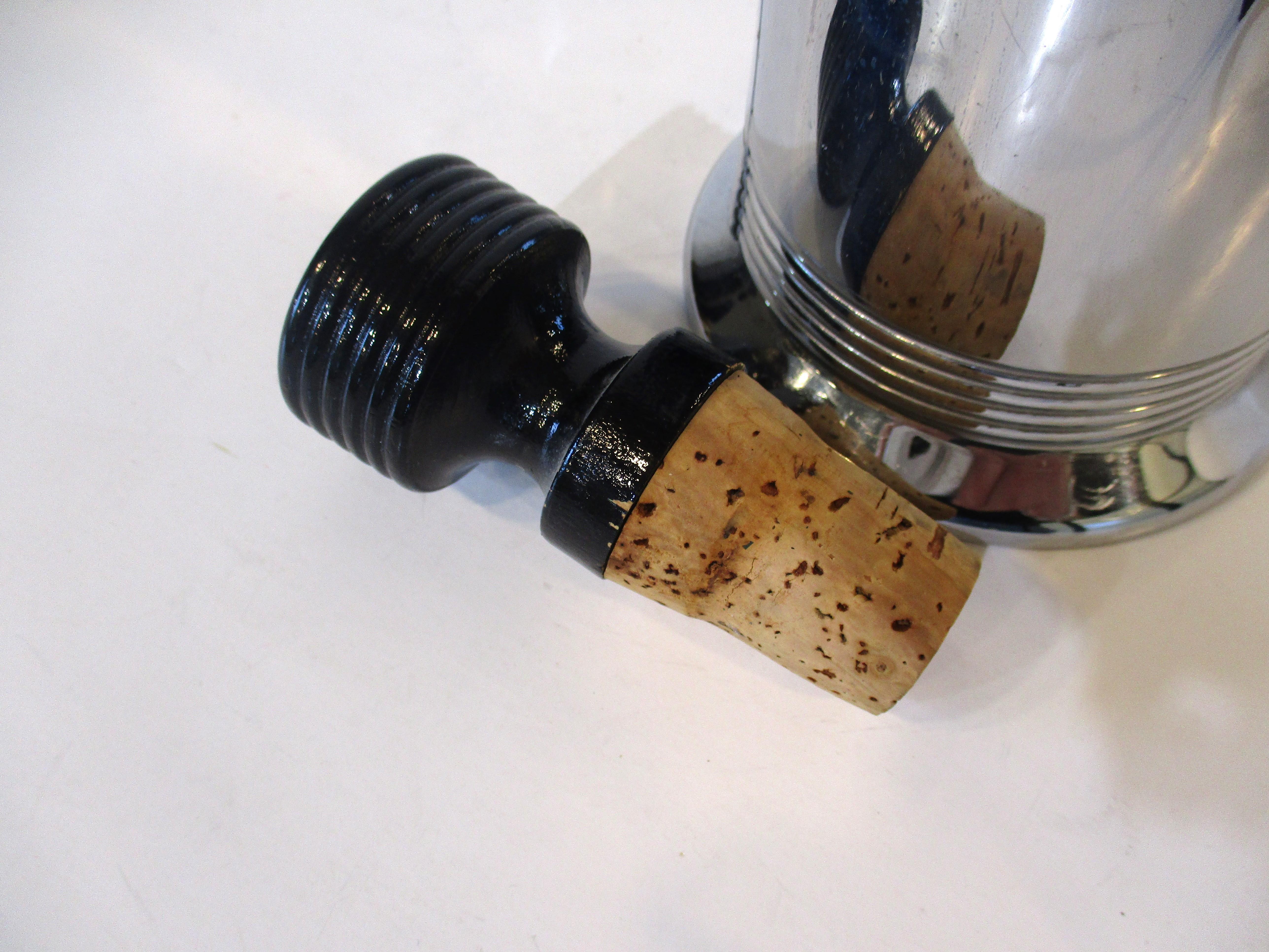 20th Century Manning Bowman Hotacold Cocktail Shaker in the Style of Art Deco