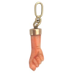 Mano Figa Coral 14 Karat Gold Good Luck Vintage Charm Pendant