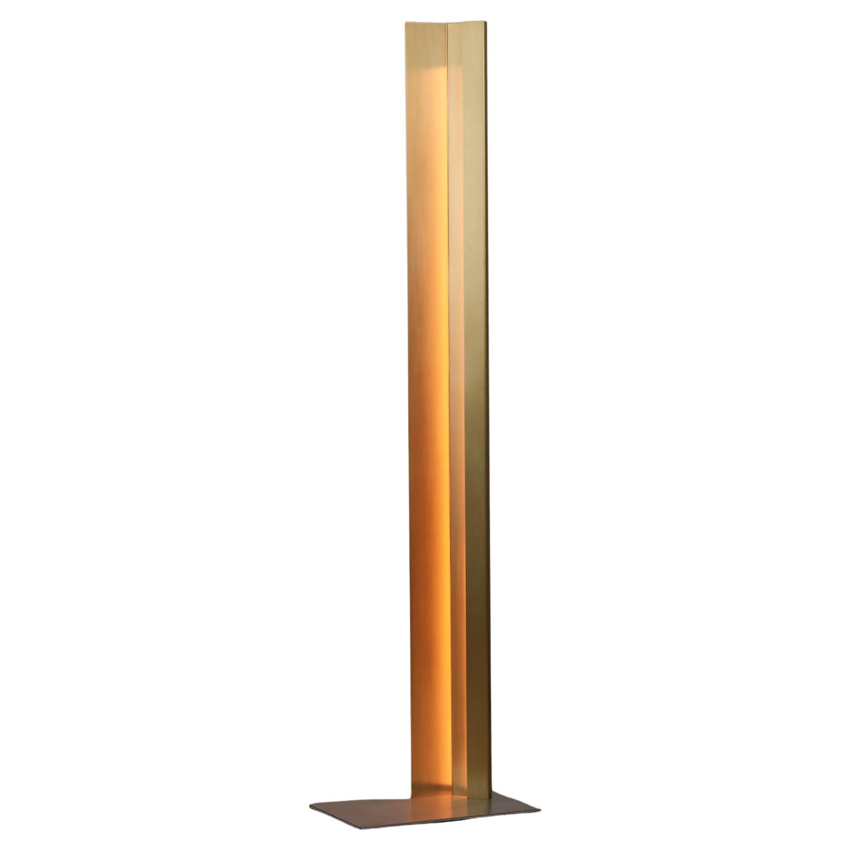 Mano Standing Lamp