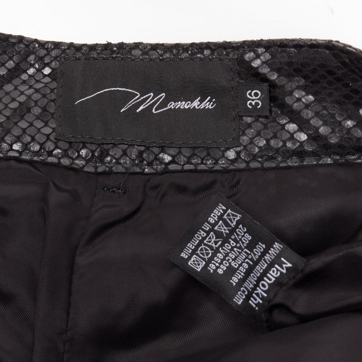 MANOKHI pantaloncini a vita alta in vera pelle squamata nera FR36 XS in vendita 3