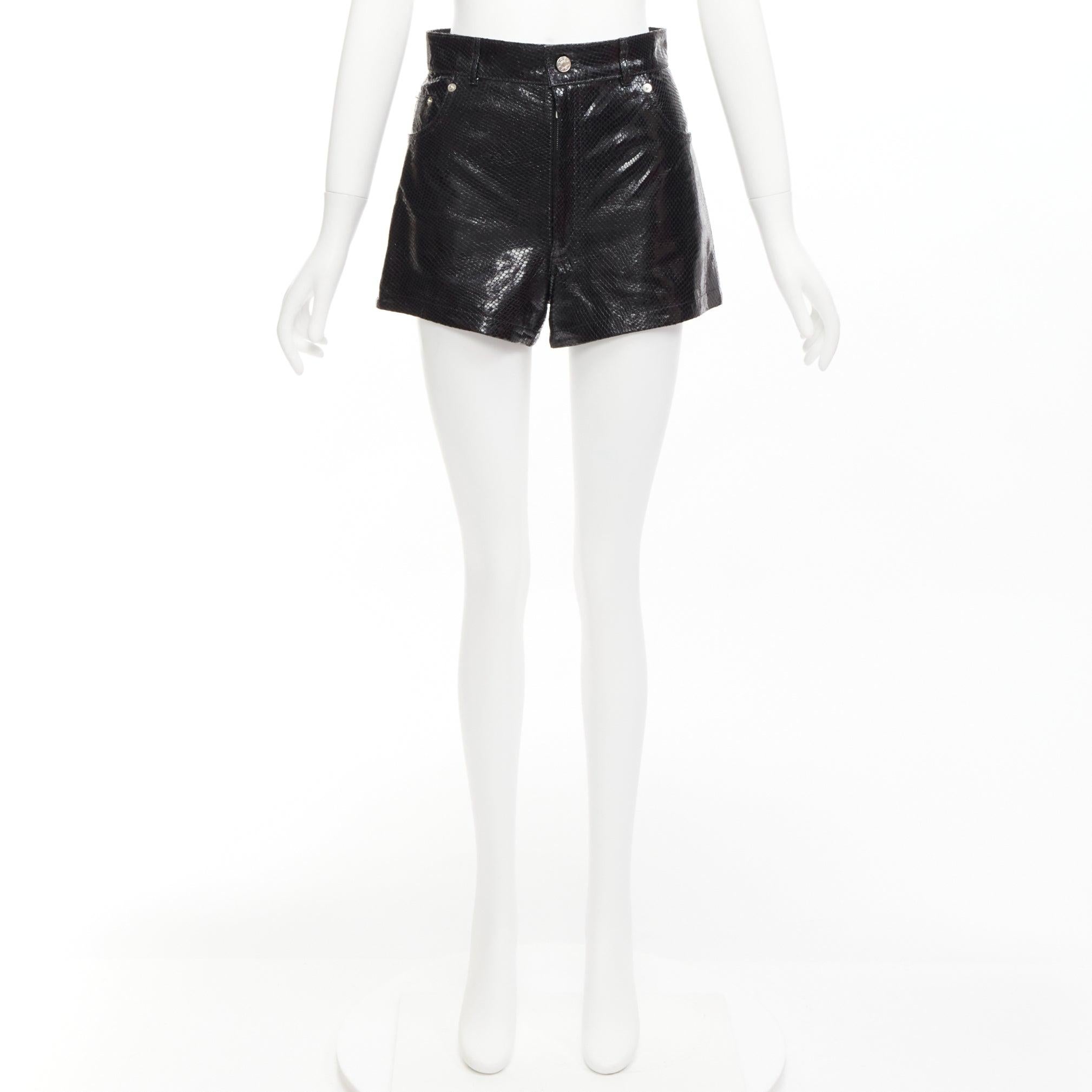 MANOKHI pantaloncini a vita alta in vera pelle squamata nera FR36 XS in vendita 4