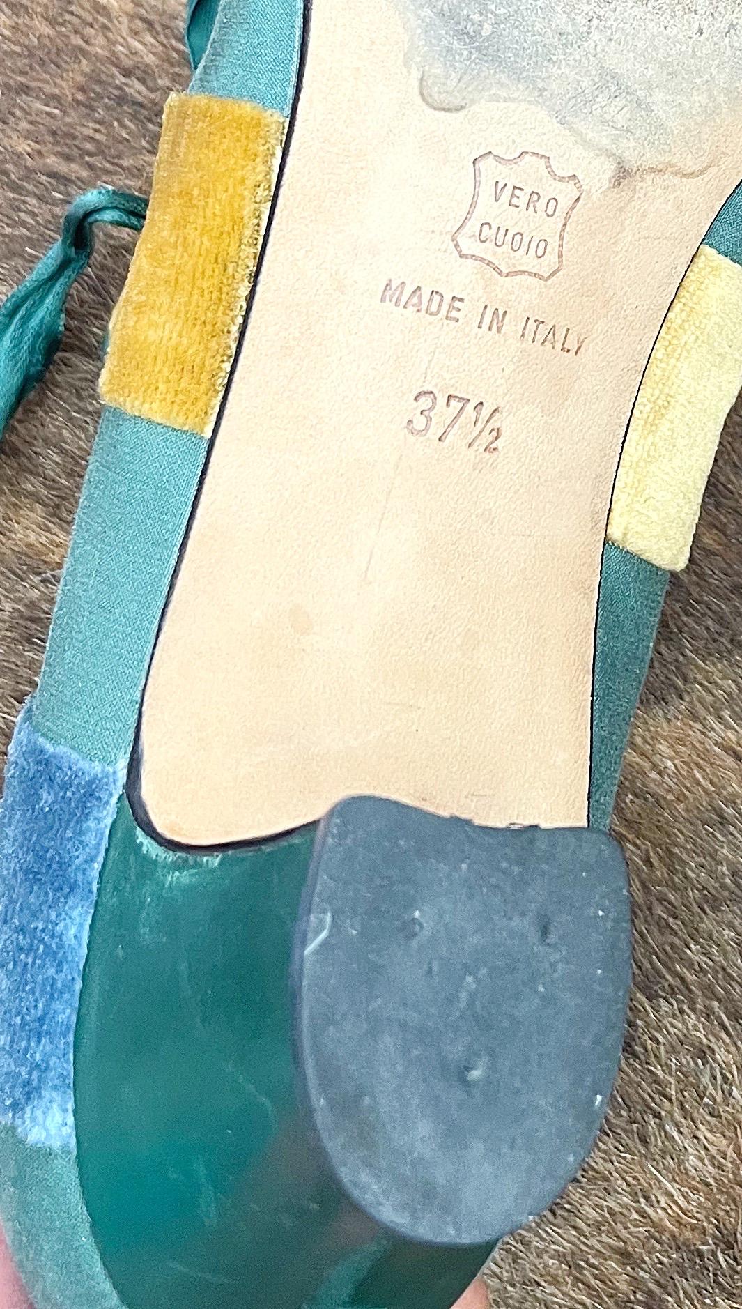 Manolo Blahnik Bottines Oxford à talons aiguilles avec lacets en soie et velours, années 1980, Taille 37 / 7 Bon état - En vente à San Diego, CA