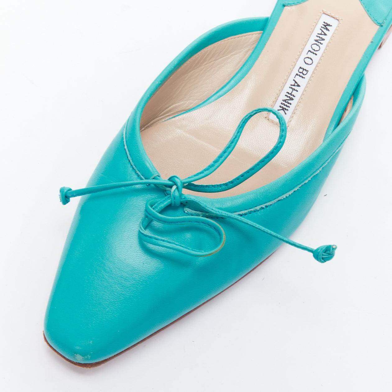 ManOLO BlahNIK Ballerimu mules de ballet en cuir vert turquoise EU38 en vente 2