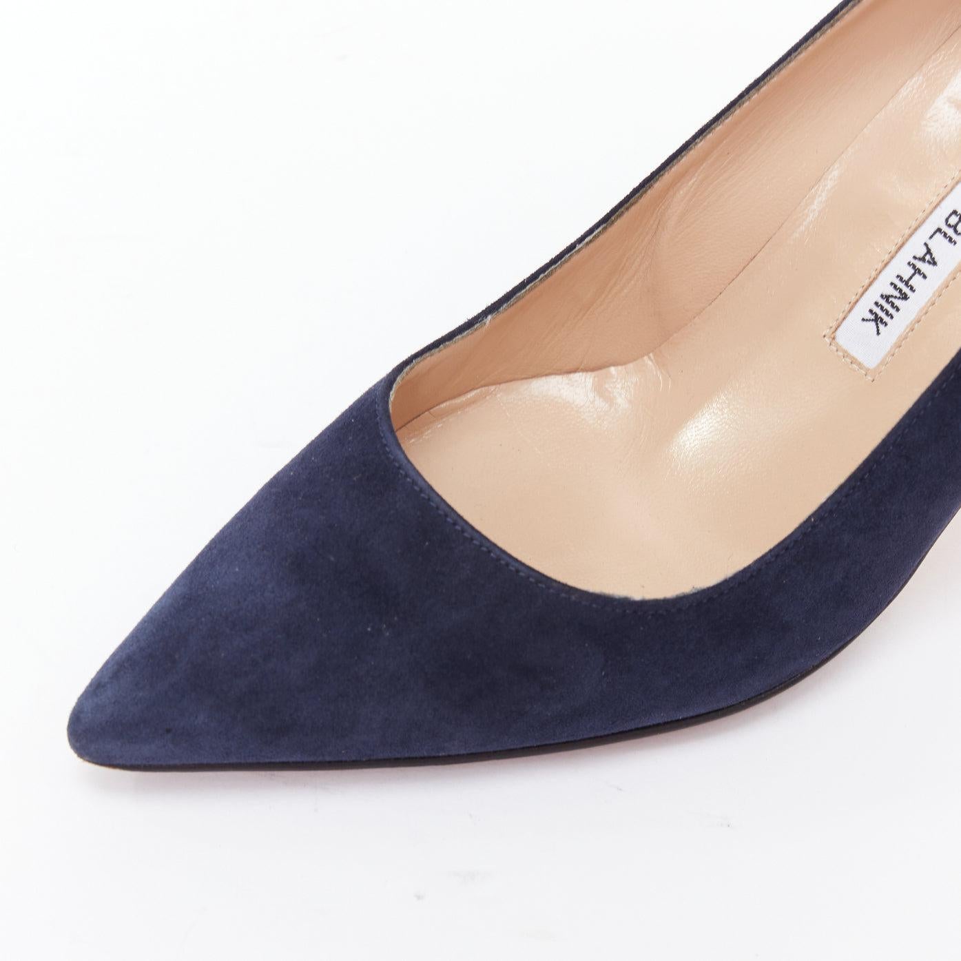 MANOLO BLAHNIK BB 70 navy suede leather point toe pumps EU36.5 For Sale 2