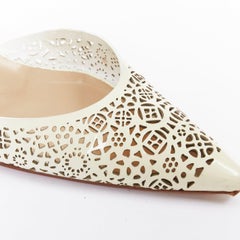 MANOLO BLAHNIK BB70 cream patent leather laser cut slingback kitten pump EU39