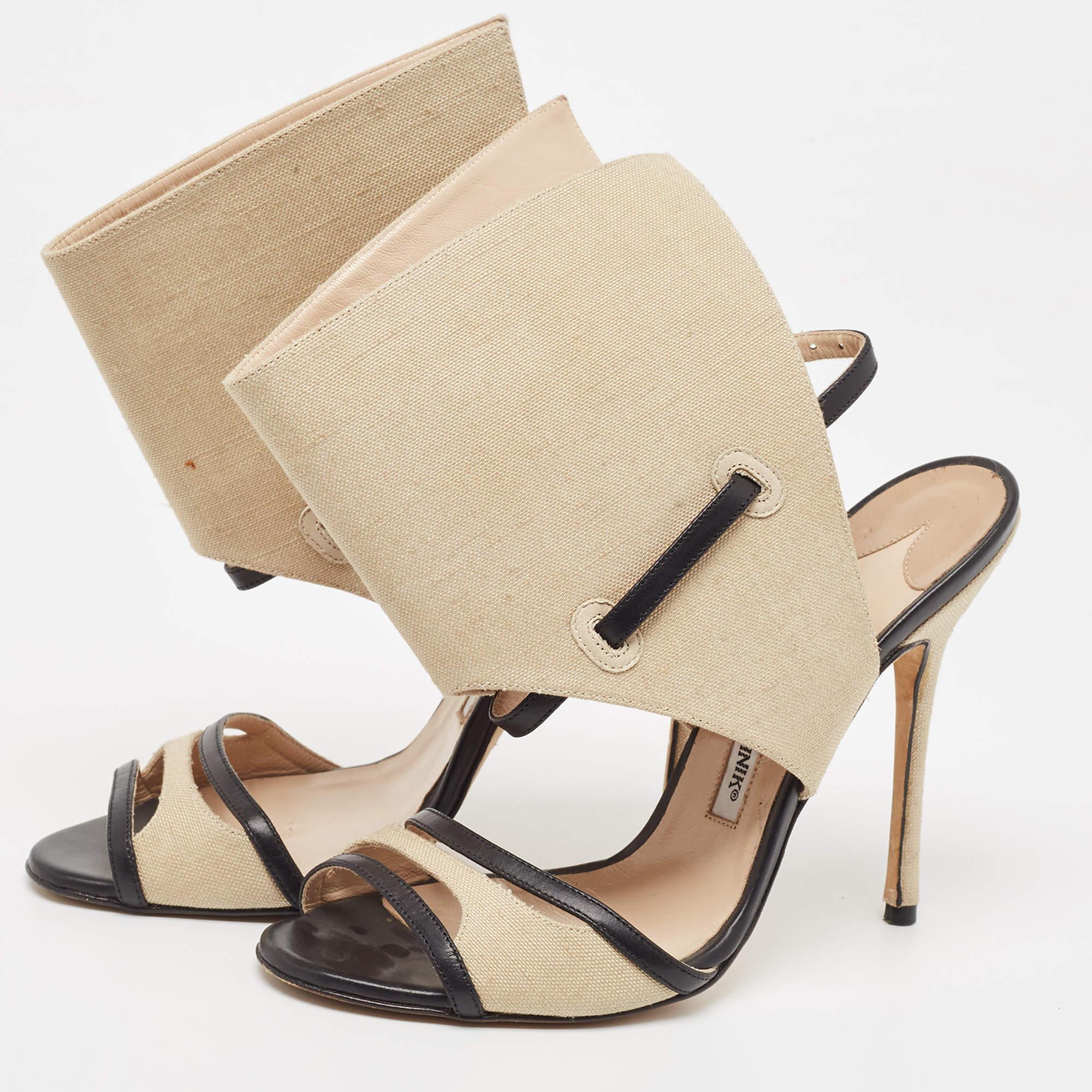 These sandals are chic and constructed with care for a great fit. Crafted from quality materials, they are durable, easy to style, and fabulous, with comfortable interiors, artful designing, and beautiful uppers.