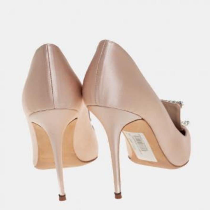 Manolo Blahnik Beige Satin Borlak Pointed Toe Pumps Size 38.5 For Sale 4