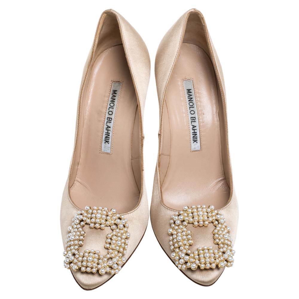manolo blahnik pearl shoes