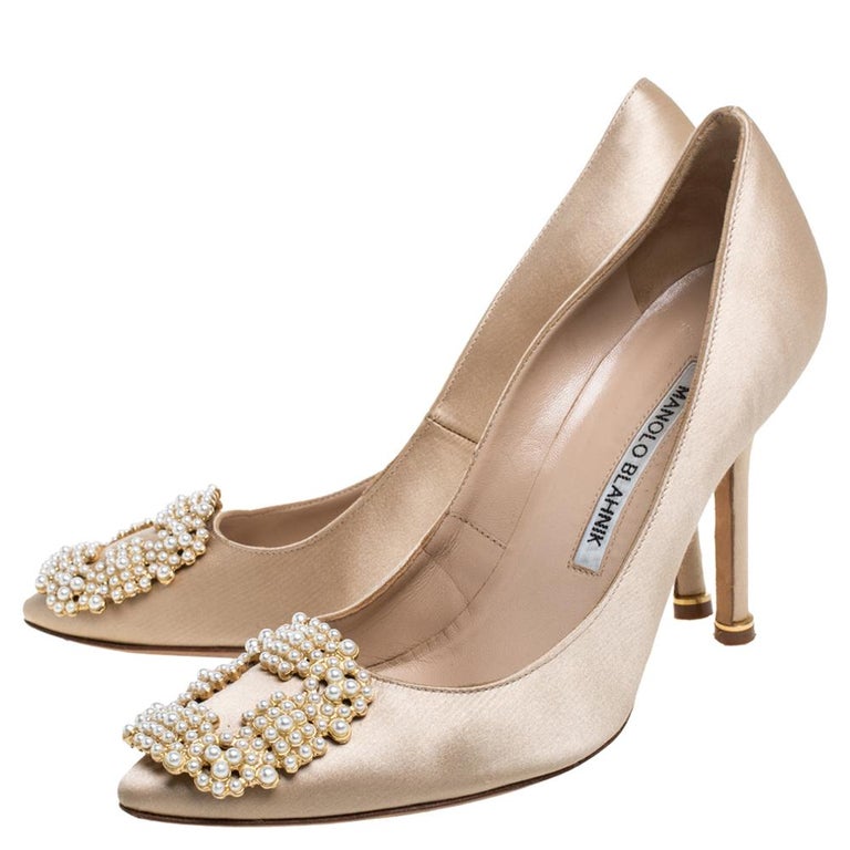 Manolo Blahnik Beige Satin Hangisi Pearl Embellished Pumps Size 35 at ...