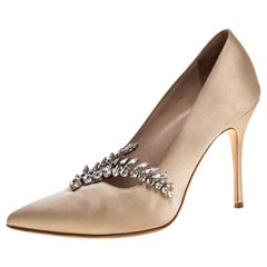 Manolo Blahnik Beige Satin Nadira Crystal Embellished Pointed Toe Pumps Size 38.