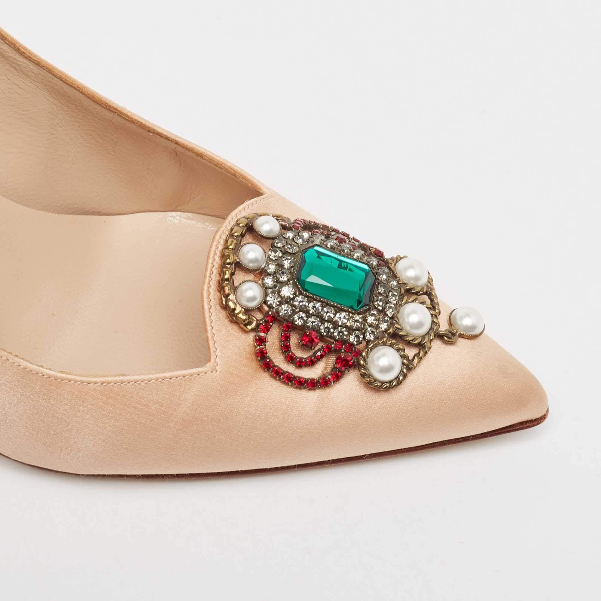 Manolo Blahnik Beige Satin Pearl Embellished Pumps Size 38 3