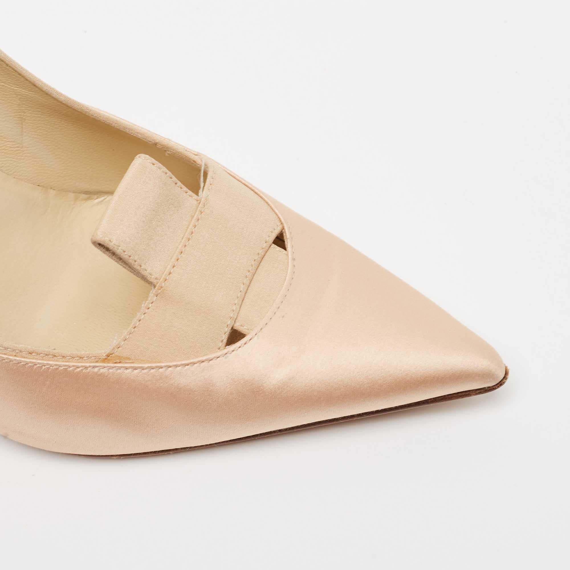 Manolo Blahnik Beige Satin Pointed Toe Pumps Size 38.5 4