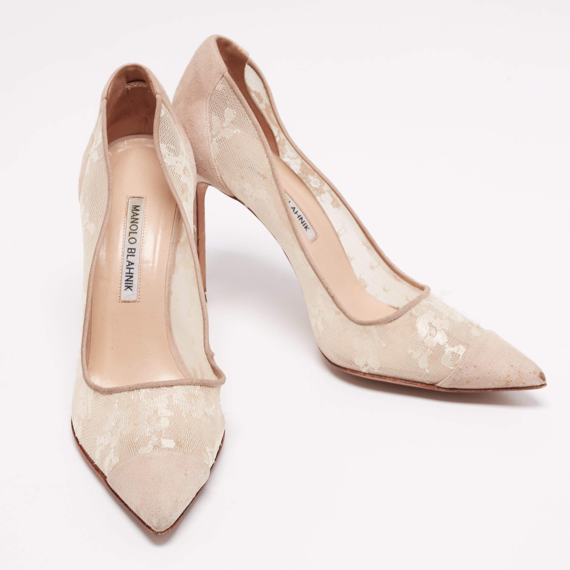 Women's Manolo Blahnik Beige Suede and Lace Pointed-Toe Pumps Size 40