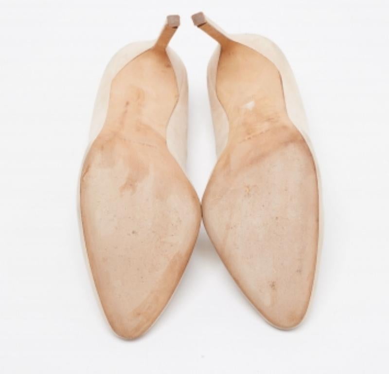 Manolo Blahnik Beige Suede Round Toe Pumps Size 38 For Sale 5