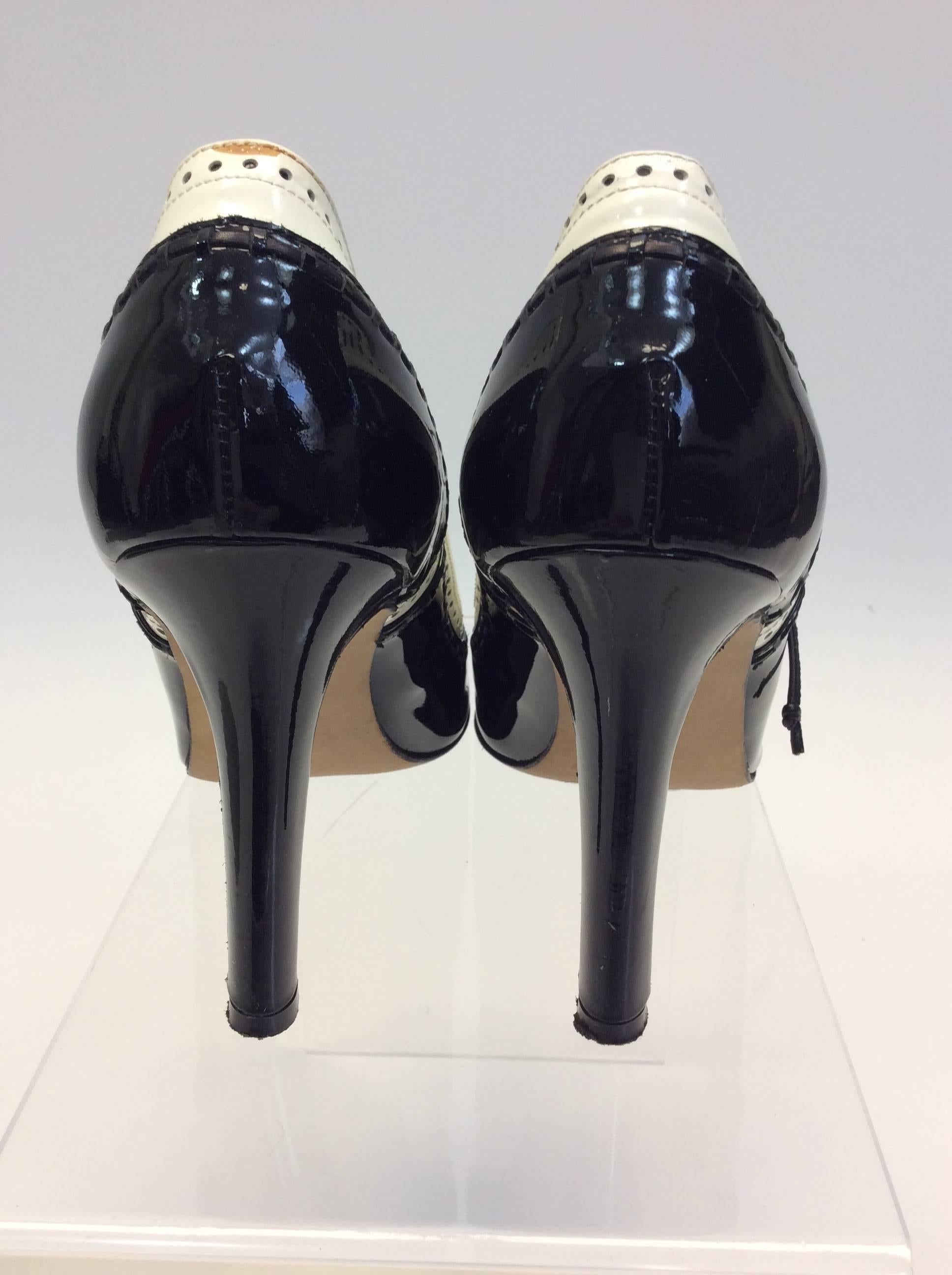 oxford heels black and white