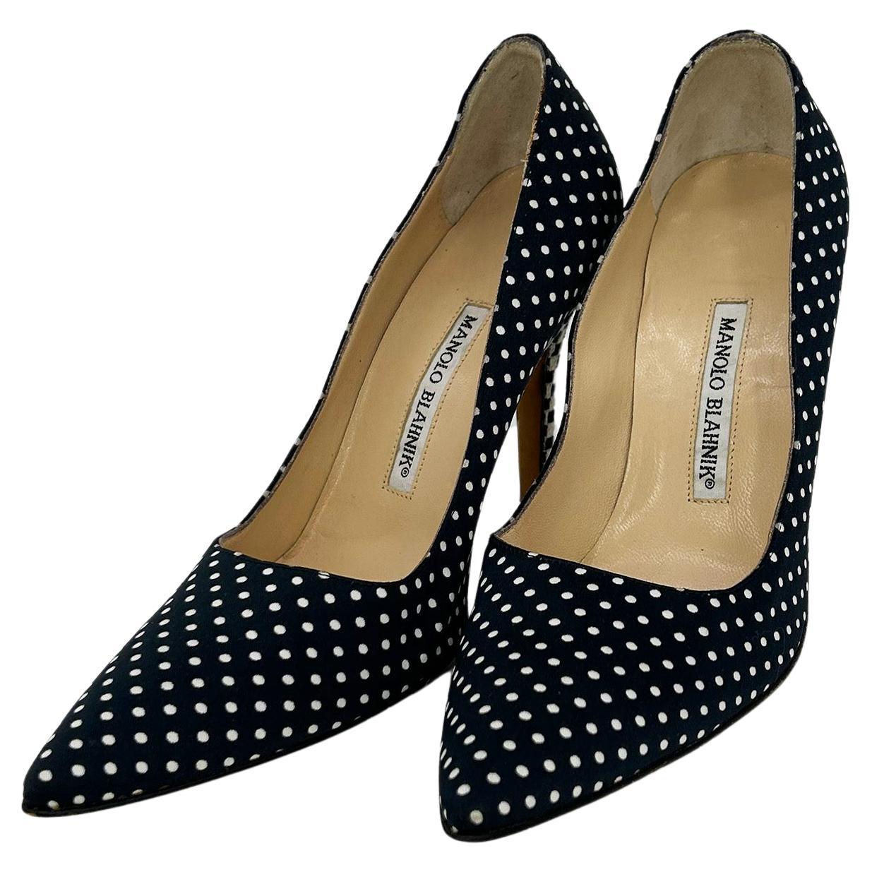 Manolo Blahnik Escarpins à talons hauts à pois noirs et blancs taille 37,5