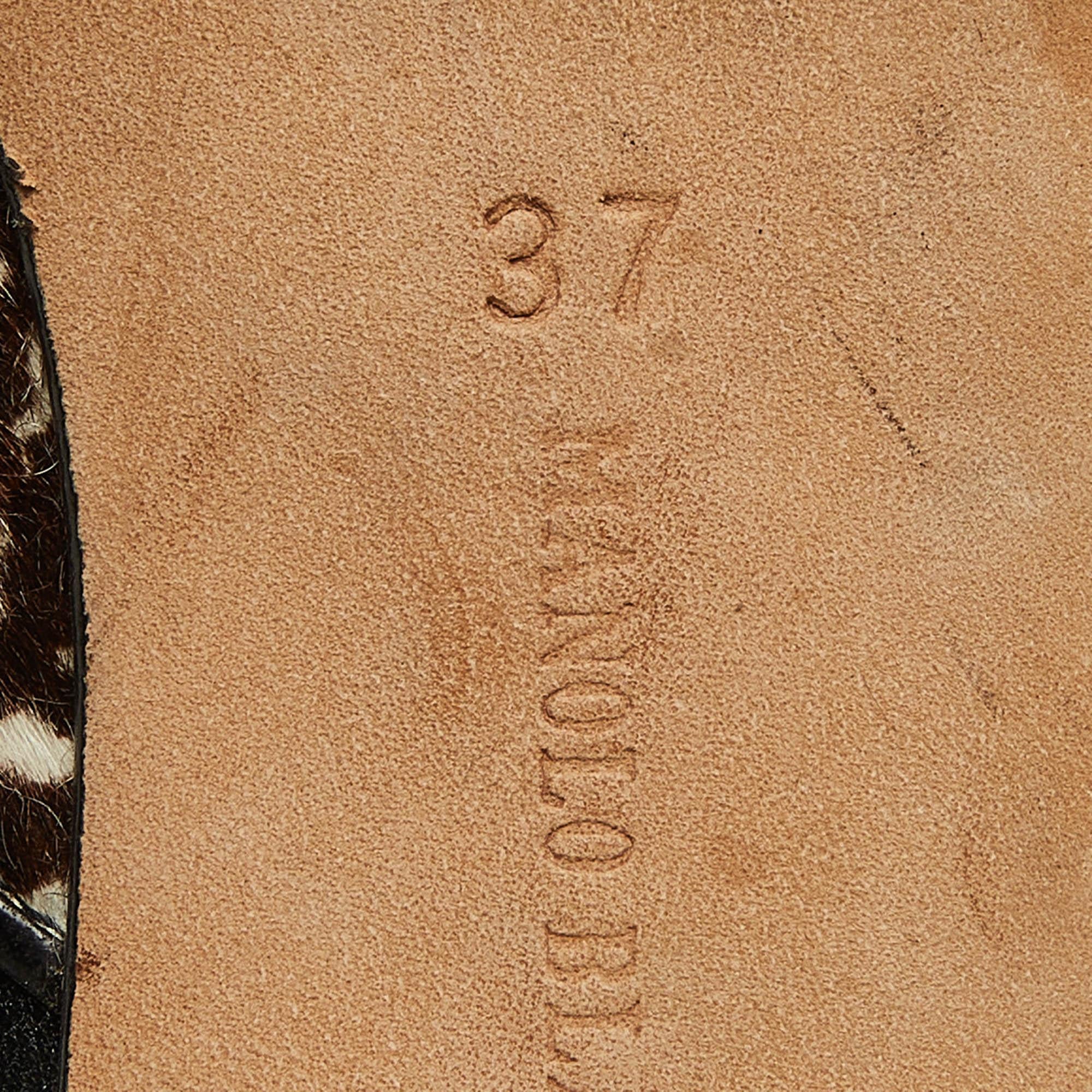 Manolo Blahnik Black/Brown Leather and Calf Hair Almond Toe Pumps Size 37 For Sale 4