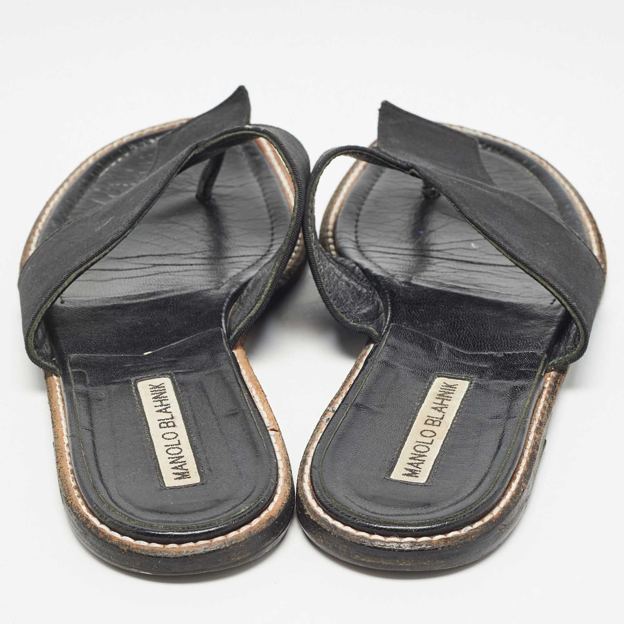 Manolo Blahnik Black Canvas Thong Flat Slides Size 37.5 For Sale 1