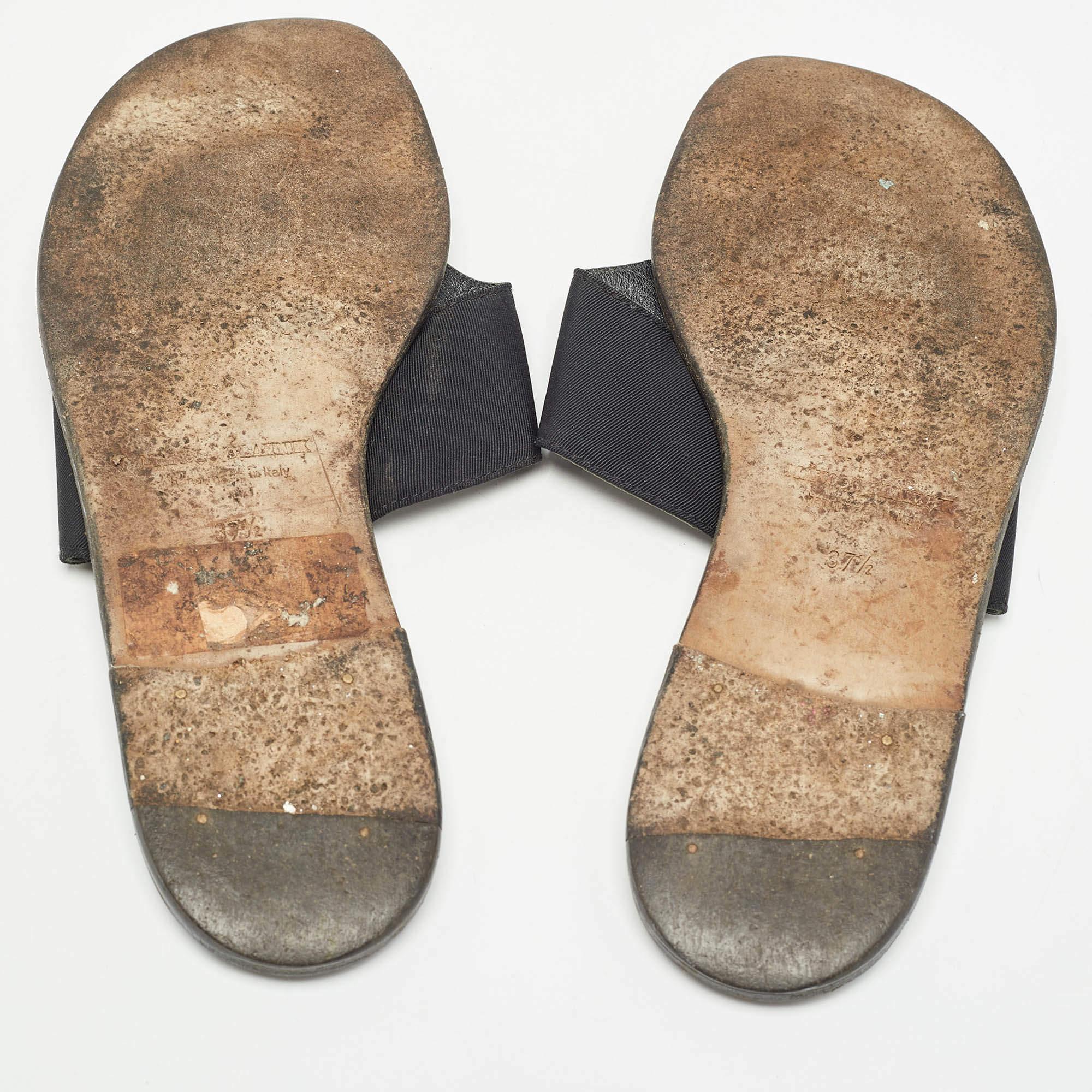 Manolo Blahnik Black Canvas Thong Flat Slides Size 37.5 For Sale 2