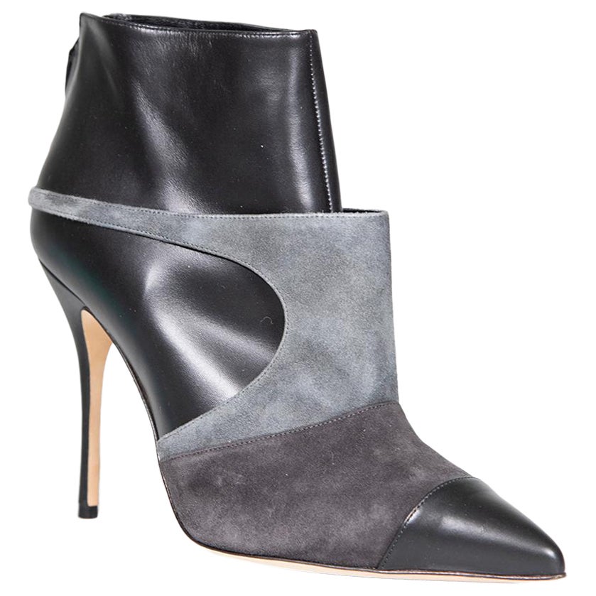 Manolo Blahnik - Bottines noires à panneaux découpés - Taille IT 41