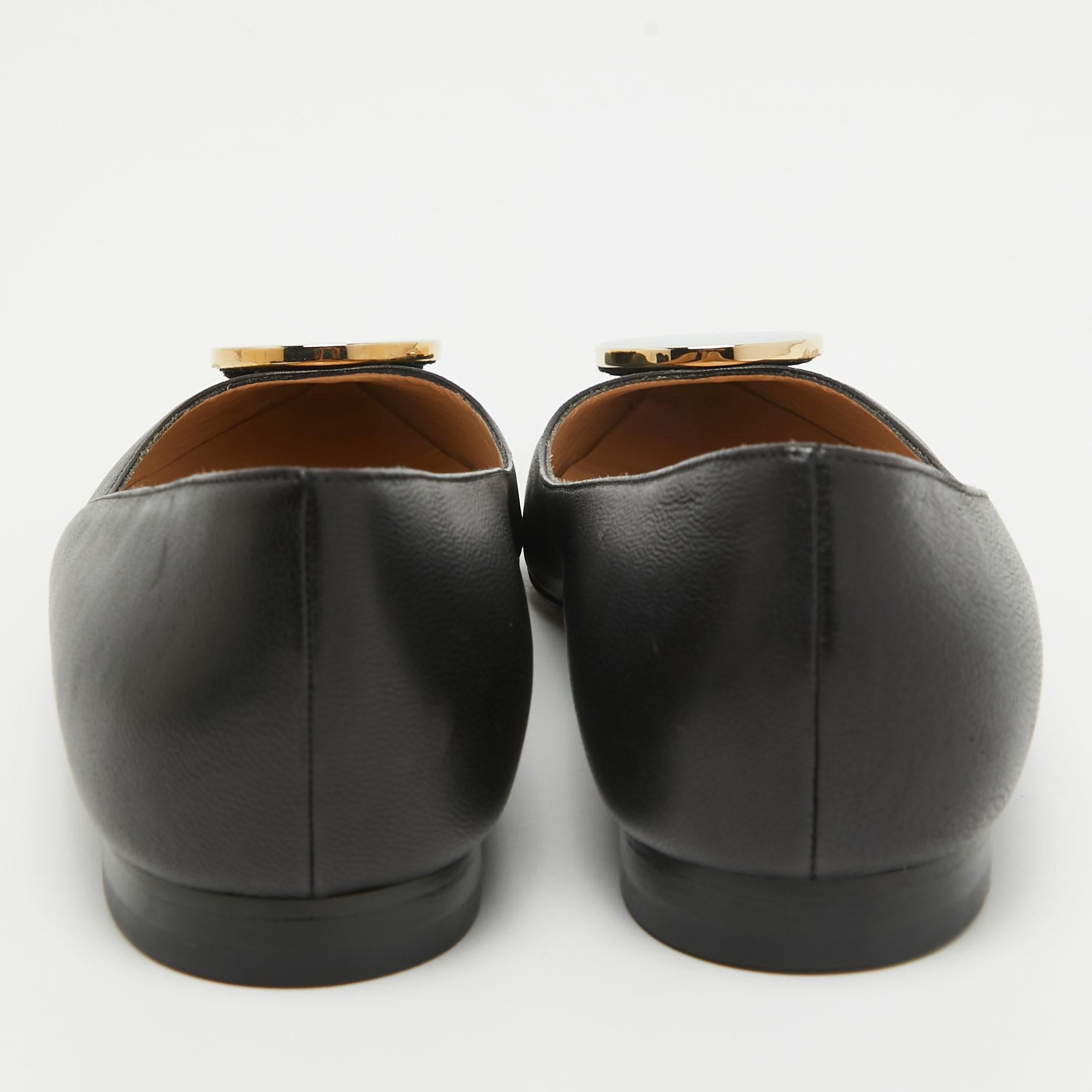 Women's Manolo Blahnik Black Leather Pointed Toe Ballet Flats Size 37 For Sale