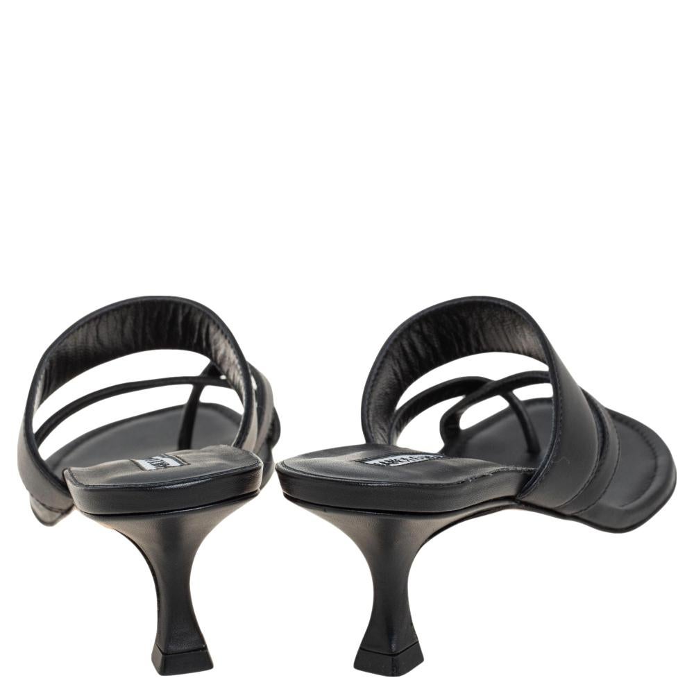 Manolo Blahnik Black Leather Susa Slide Sandals Size 34 3