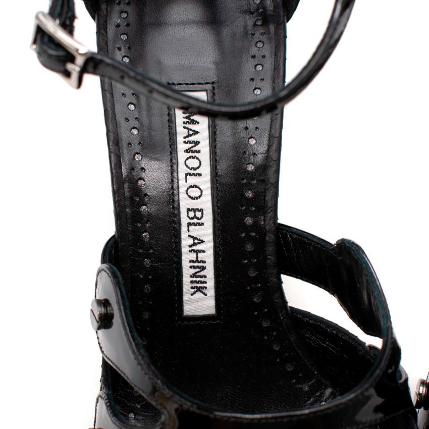 Manolo Blahnik Black Matte Elaphe and Patent Leather Strap Heeled Pump For Sale 1