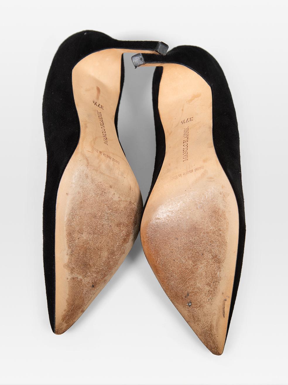 Manolo Blahnik Zapatos de tacón de ante con punta negros Talla IT 37.5 en Bueno Estado en London, GB