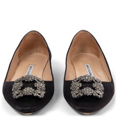 MANOLO BLAHNIK black satin HANGISI CRYSTAL Ballet Flats Shoes 38.5
