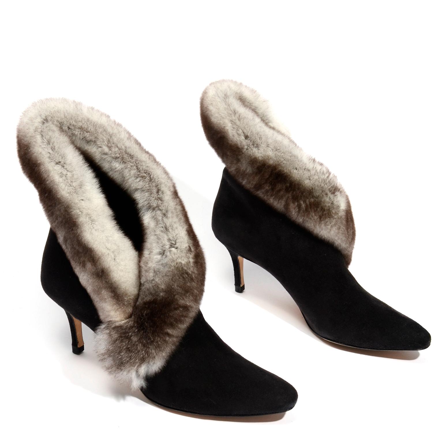  Manolo Blahnik Black Suede Booties W Heels & Luxe Mink Trim w Box & Shoe Bags In Excellent Condition In Portland, OR