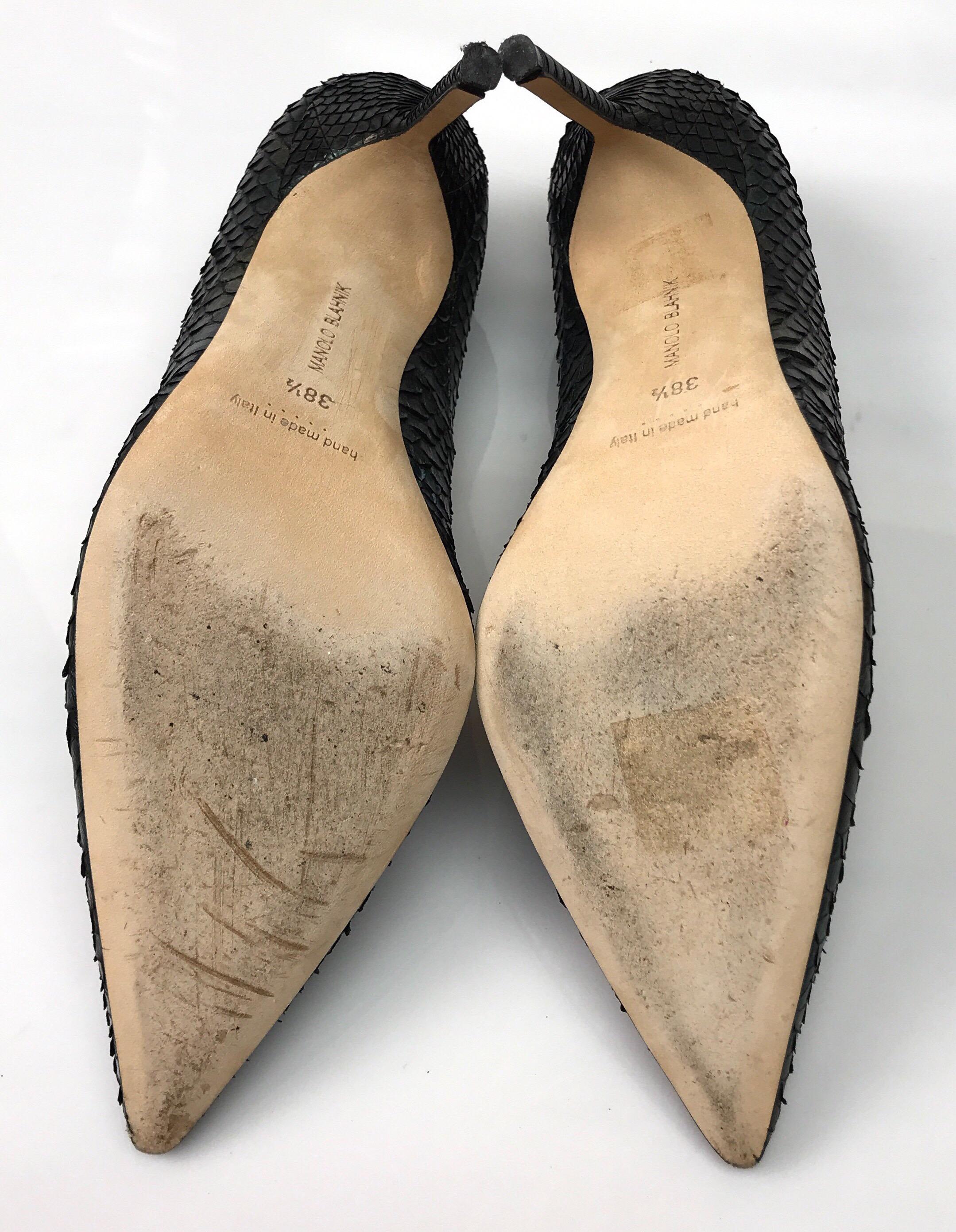 Manolo Blahnik - Escarpins en python bleu et vert, taille 38,5 en vente 1