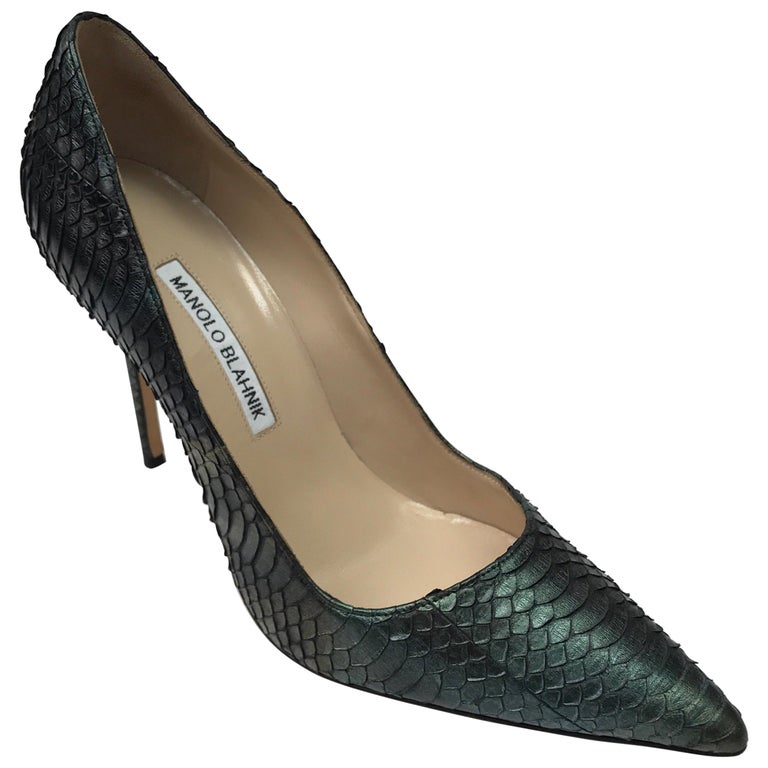 Manolo Blahnik Blue and Green Python Pumps - 38.5 For Sale at 