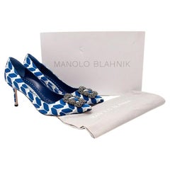 Manolo Blahnik Blue Hangisi 105 Cosmo Embellished Pumps