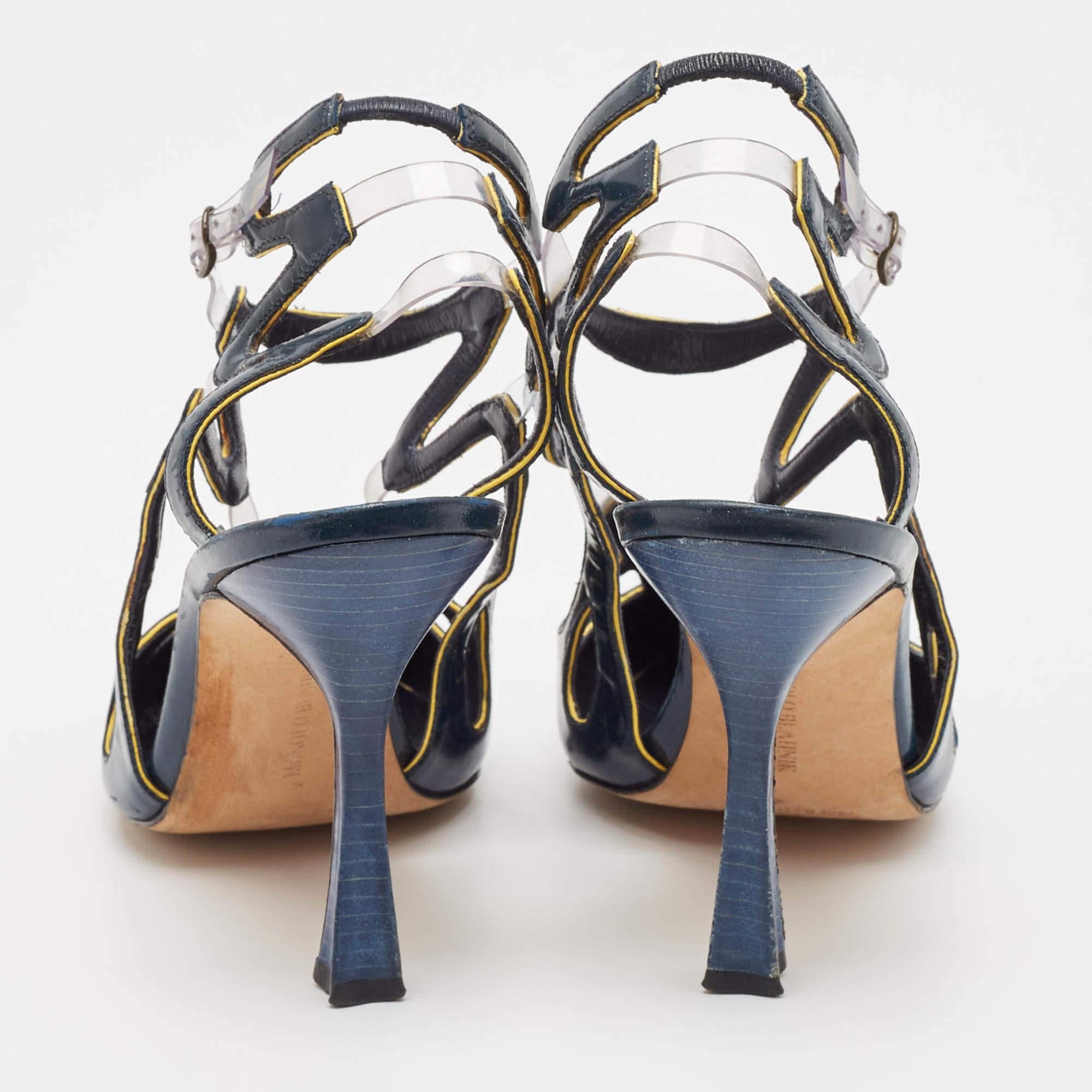 Women's Manolo Blahnik Blue Patent Leather and PVC Pumps Size 37.5 For Sale