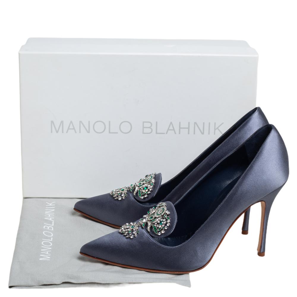 Manolo blahnik Blue Satin Embellishment Pumps Size 38.5 4