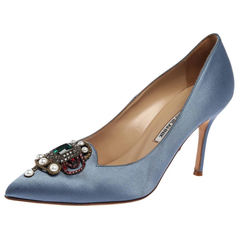 Interessant forstene kindben Manolo Blahnik Blue Satin Eufrasia Pumps Size 37.5 at 1stDibs | eufrasia  boutique, light blue manolo blahnik, light blue satin heels