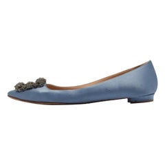 Manolo Blahnik Chaussures de ballet Hangisi en satin bleu taille 37