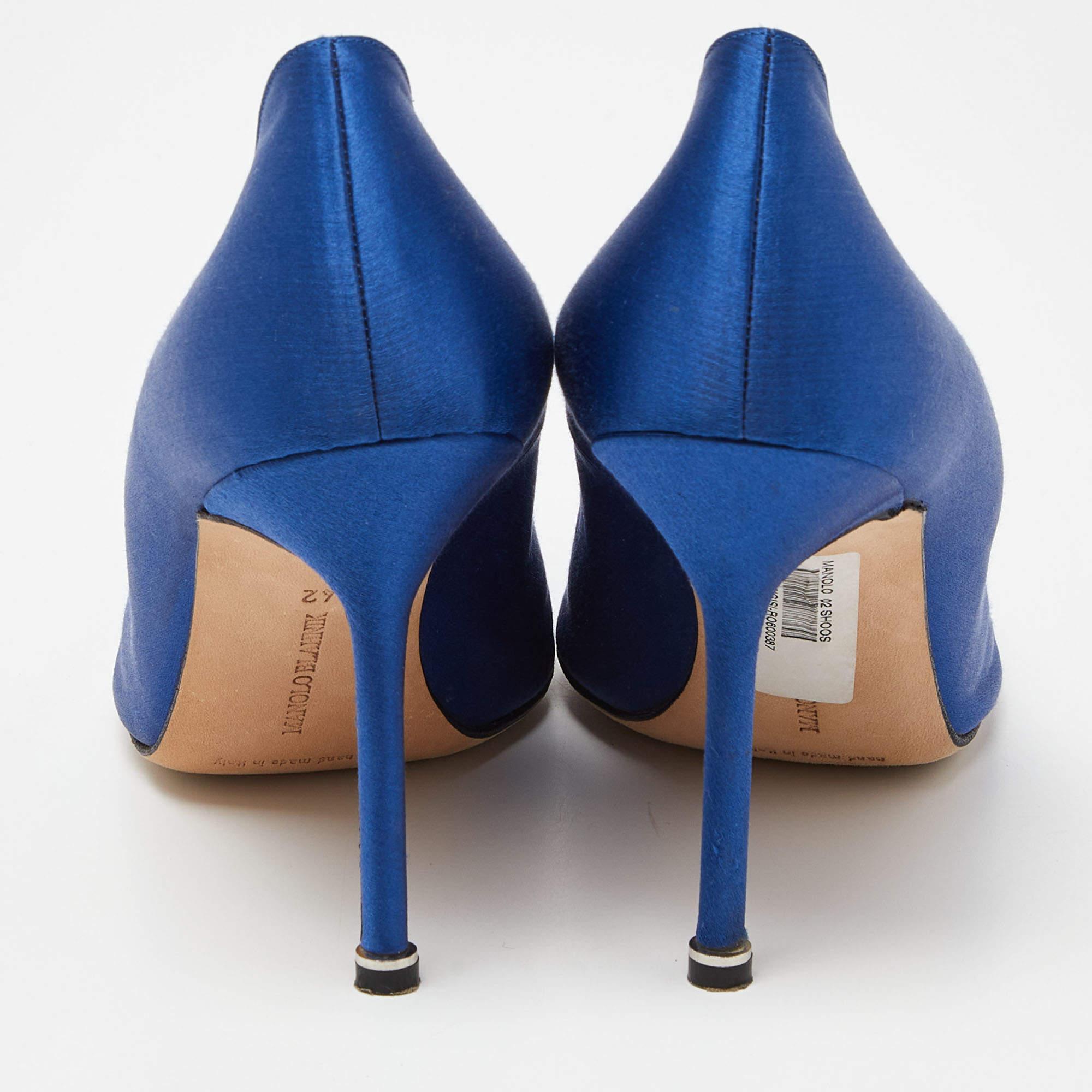 Women's Manolo Blahnik Blue Satin Hangisi Pumps Size 42