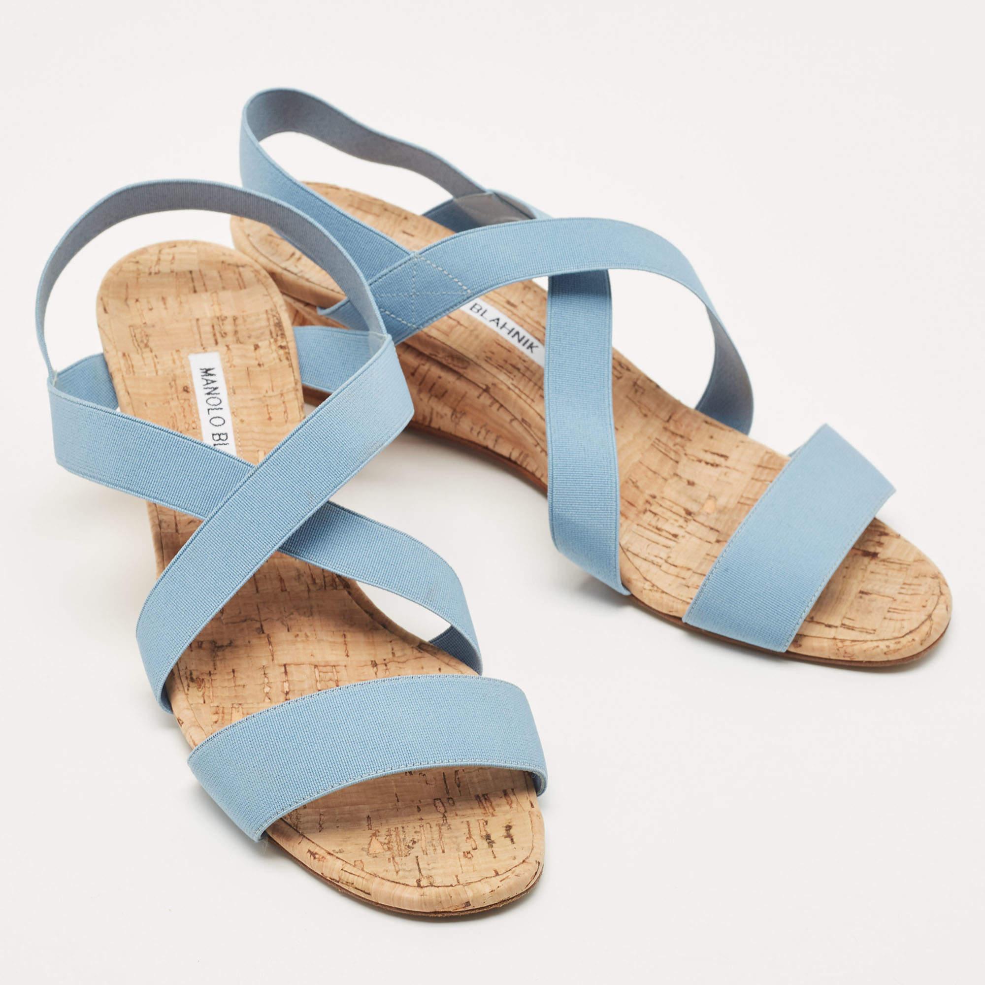 Manolo Blahnik Blue Stretch Fabric Terwe Cork Wedge Ankle Strap Sandals Size 40 In Good Condition For Sale In Dubai, Al Qouz 2